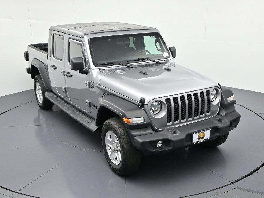 Used 2020 Jeep Gladiator Sport w/ Quick Order Package 24S AWD/4WD image 15