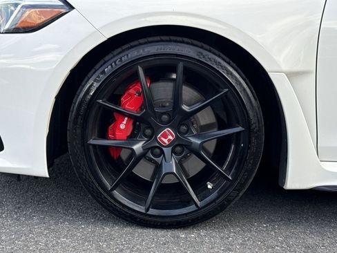 Used 2023 Honda Civic Type R image 12