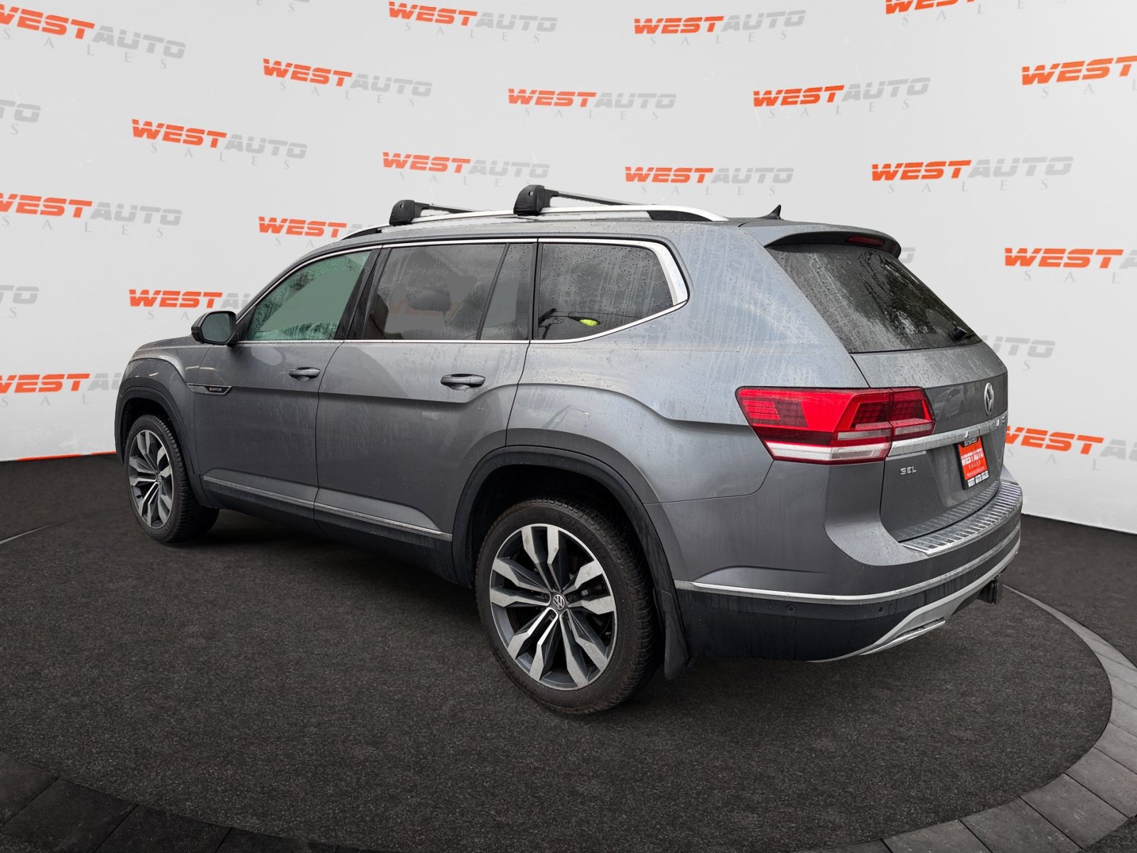 Used 2019 Volkswagen Atlas SEL Premium AWD/4WD image 3