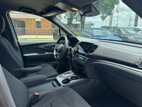 Used 2021 Honda Passport Sport image 28