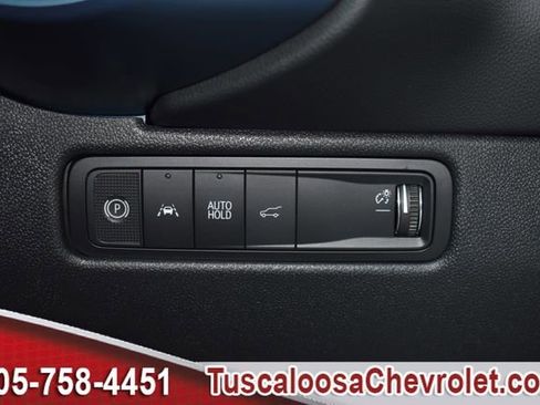 New 2026 Chevrolet Equinox EV LT image 32