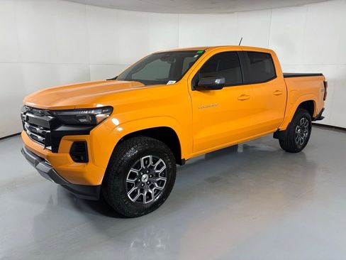 Used 2025 Chevrolet Colorado Z71 image 4