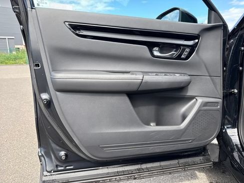 Used 2025 Honda CR-V EX-L image 17