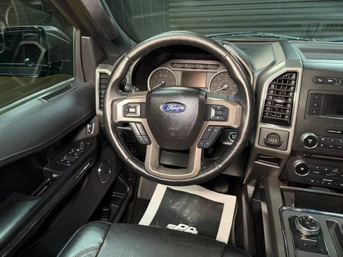 Used 2018 Ford Expedition Max XLT w/ Equipment Group 201A AWD/4WD image 29