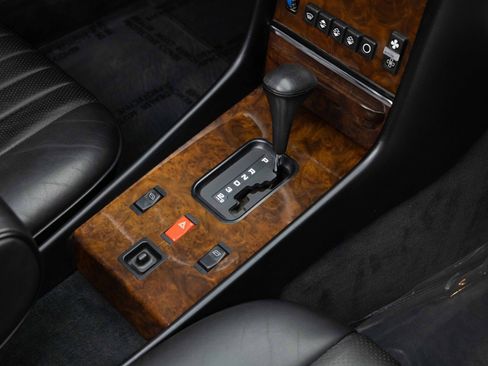 Used 1987 Mercedes-Benz 560 SL image 18