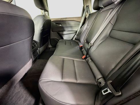 Used 2023 Nissan Rogue SV w/ SV Premium B Package FWD image 26