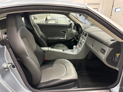Used 2005 Chrysler Crossfire Limited image 23