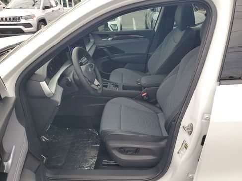 New 2026 Volkswagen Tiguan SE R-Line image 18