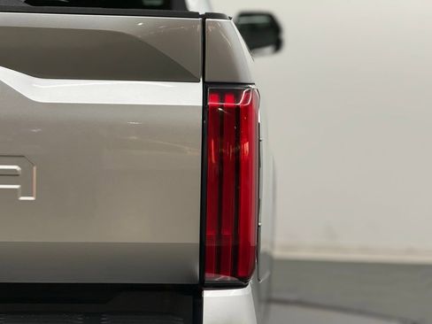 Used 2024 Toyota Tundra Limited image 7