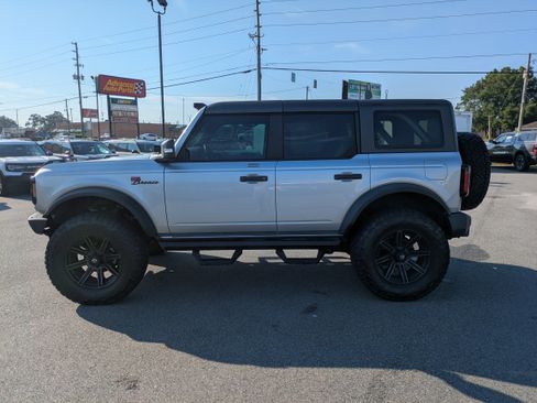 Used 2022 Ford Bronco Wildtrak image 6