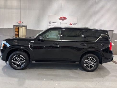 New 2026 Nissan Armada Platinum image 7