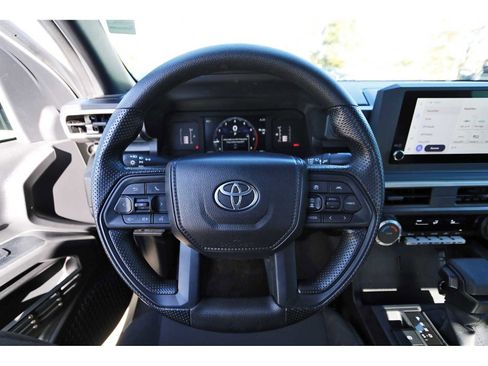 Used 2025 Toyota Tacoma SR image 8