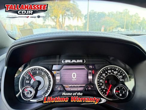 Used 2023 RAM 1500 Laramie AWD/4WD image 18