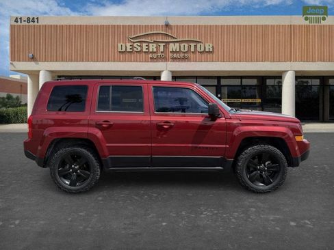 Used 2015 Jeep Patriot Sport w/ Power Value Group AWD/4WD image 4
