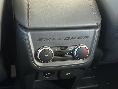 New 2026 Ford Explorer Active w/ Active Comfort Package image 13
