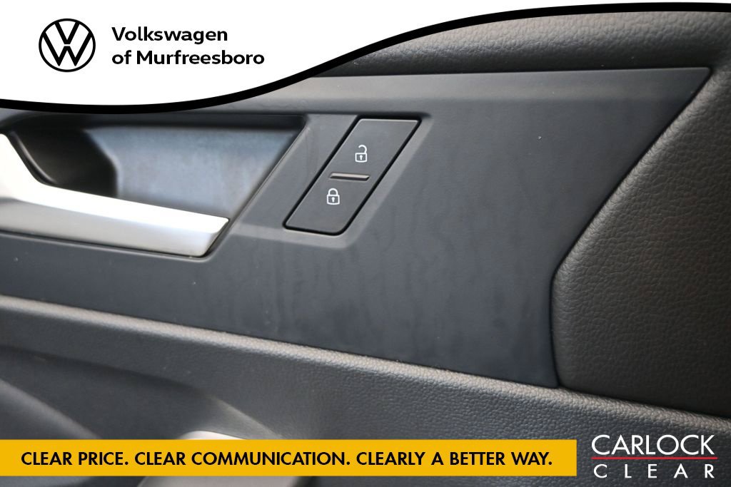 Used 2024 Volkswagen Jetta SE w/ Panoramic Sunroof Package FWD image 26