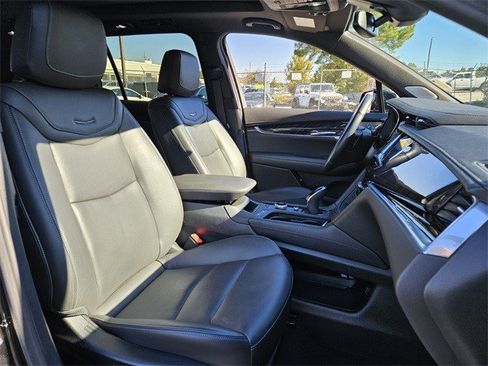 Certified 2025 Cadillac XT6 Premium Luxury image 16