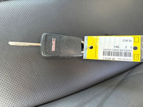 Used 2016 GMC Terrain SLT image 29