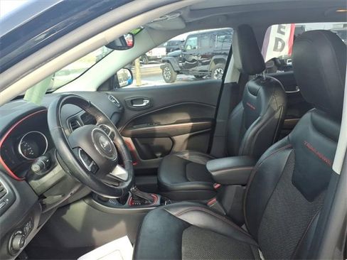 Used 2017 Jeep Compass Trailhawk w/ Navigation Group image 10