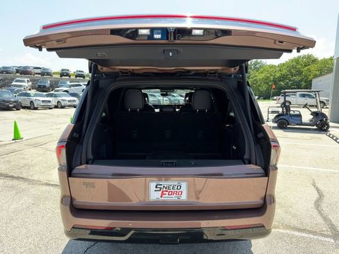 Used 2025 Lincoln Navigator L Black Label AWD/4WD image 15