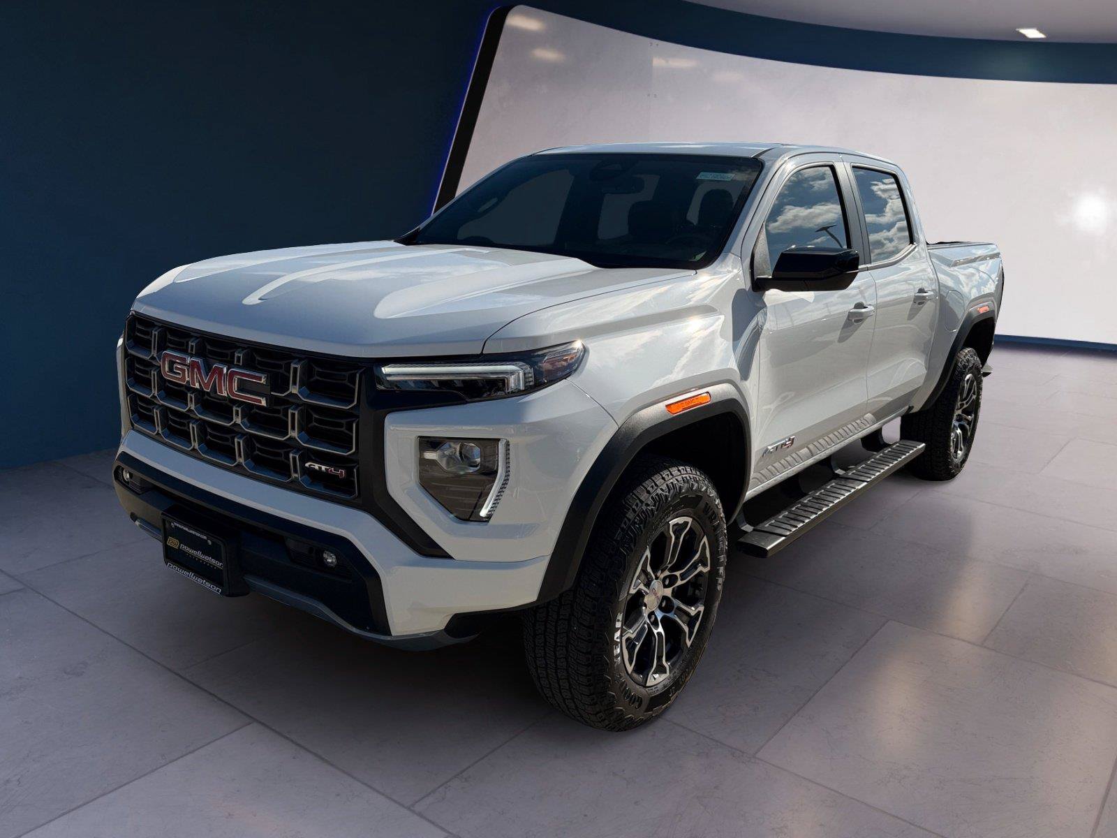 Used 2025 GMC Canyon AT4 w/ AT4 Premium Package AWD/4WD image 1