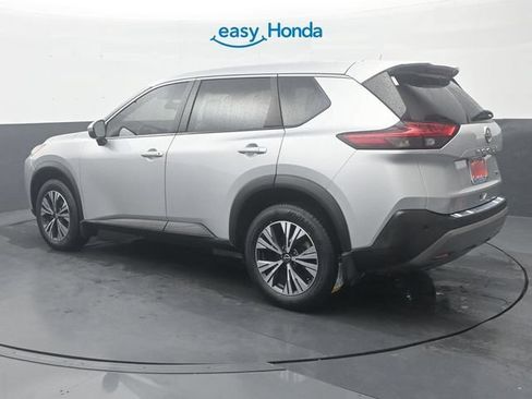 Used 2022 Nissan Rogue SV FWD image 5