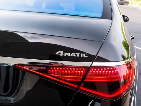 Used 2022 Mercedes-Benz S 500 4MATIC image 9