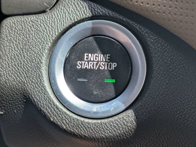 Used 2022 Chevrolet Equinox Premier FWD image 33
