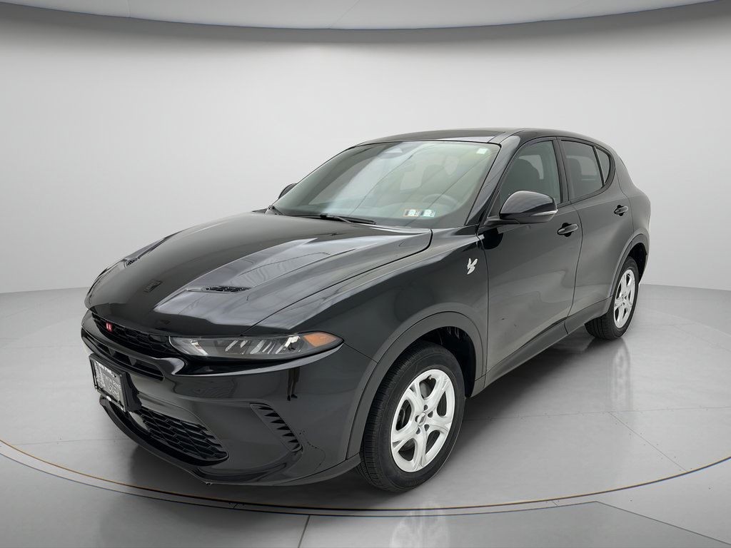 Used 2024 Dodge Hornet GT AWD/4WD image 3