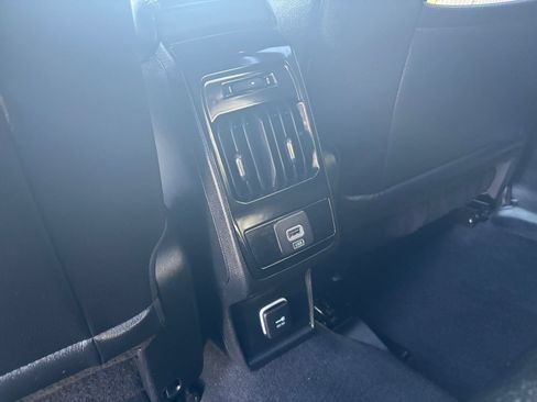 Used 2025 Jeep Compass Limited AWD/4WD image 22