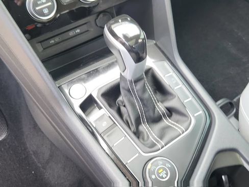 Certified 2024 Volkswagen Taos SE AWD/4WD image 23