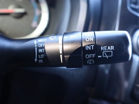 Used 2016 Toyota 4Runner Trail Premium AWD/4WD image 32