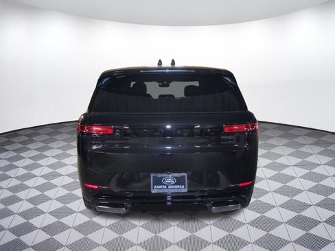 New 2026 Land Rover Range Rover Sport Dynamic SE AWD/4WD image 4
