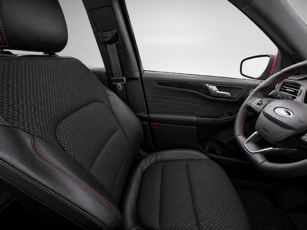 Used 2025 Ford Escape ST-Line Elite AWD/4WD image 10