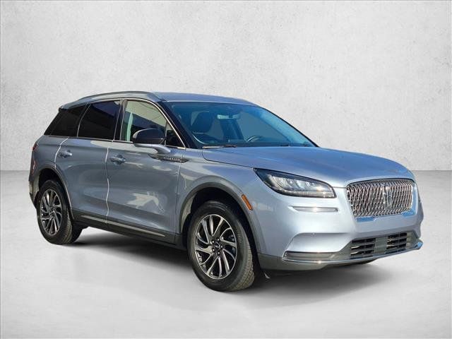 Used 2022 Lincoln Corsair FWD image 3