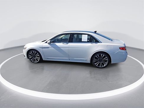 Used 2018 Lincoln Continental Reserve image 6