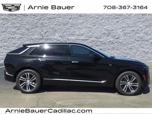 New 2025 Cadillac Lyriq Luxury image 6