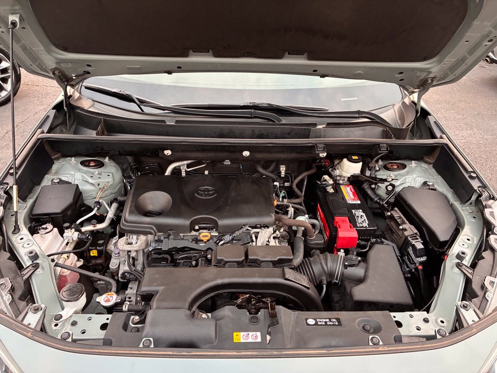 Used 2021 Toyota RAV4 XLE FWD image 9