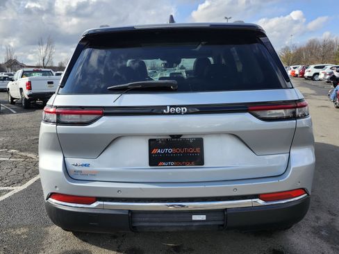 Used 2023 Jeep Grand Cherokee 4WD 4xe image 19