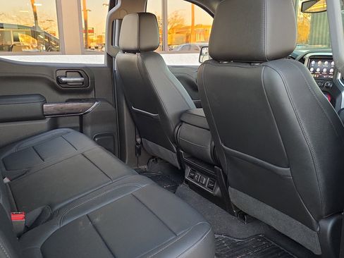 Used 2019 Chevrolet Silverado 1500 LTZ image 23