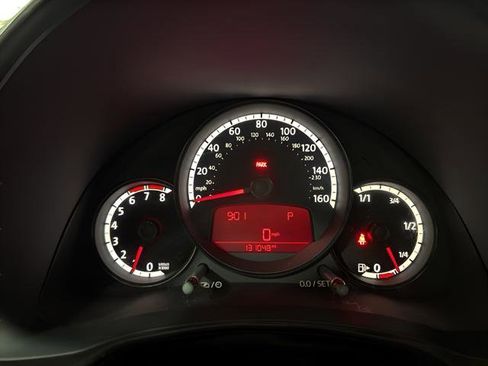 Used 2013 Volkswagen Beetle 2.5 FWD image 16