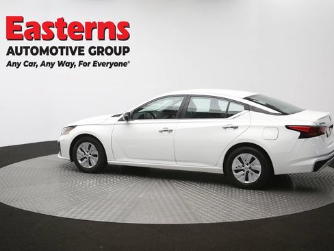 Used 2024 Nissan Altima 2.5 S FWD image 63
