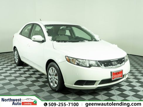 Used 2010 Kia Forte EX image 1
