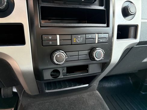 Used 2013 Ford F150 XLT image 28