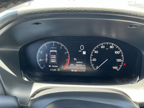 Used 2025 Honda HR-V Sport image 26