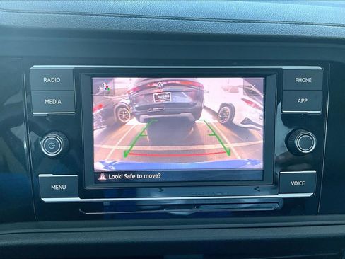 Used 2024 Volkswagen Jetta SE w/ Panoramic Sunroof Package FWD image 27