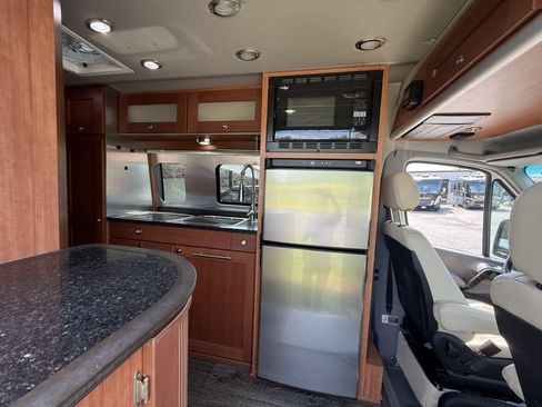 Used 2017 Mercedes-Benz Sprinter 3500 image 68