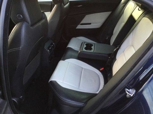 Used 2018 Jaguar XE R-Sport image 20