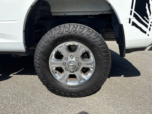 Used 2024 RAM 2500 Big Horn w/ Off Road Package AWD/4WD image 20