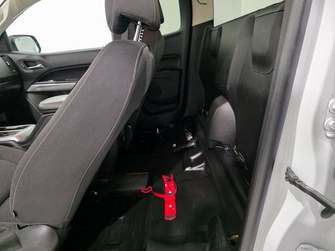 Used 2022 Chevrolet Colorado LT w/ Fleet Safety Package image 20